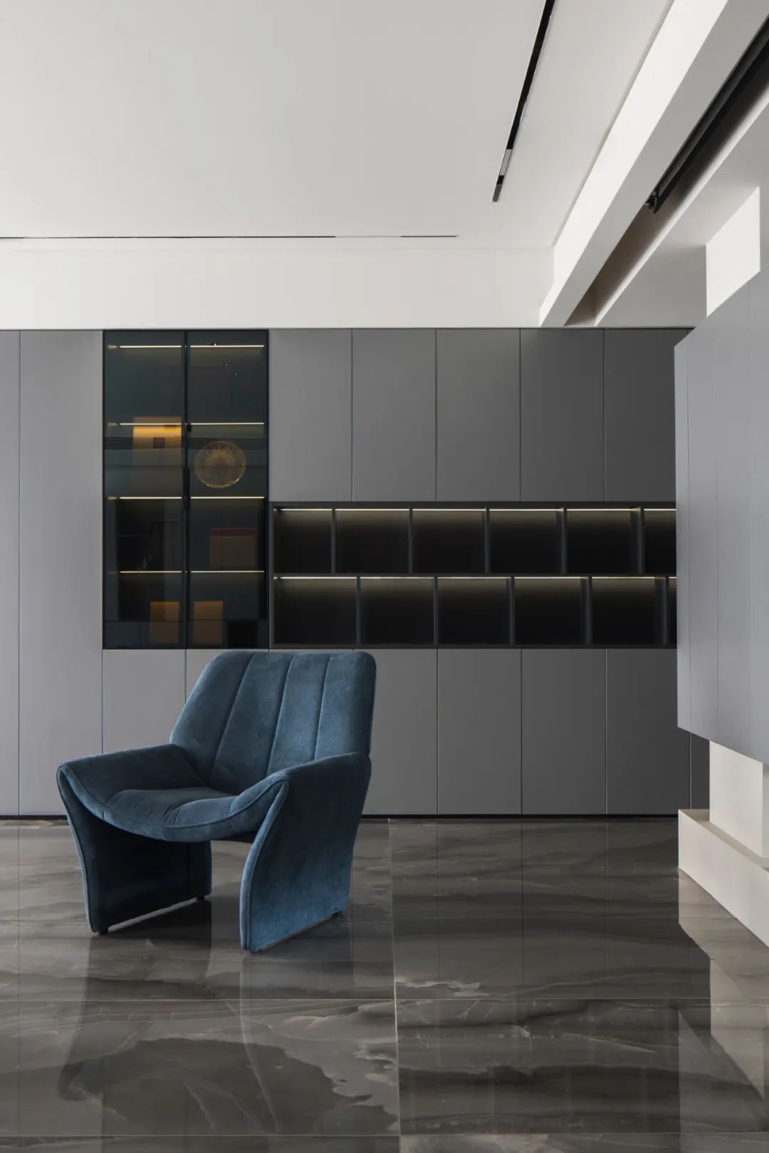 克莱因蓝的宁静 · 青创空间设计的 260㎡舒适家居丨中国浙江-13