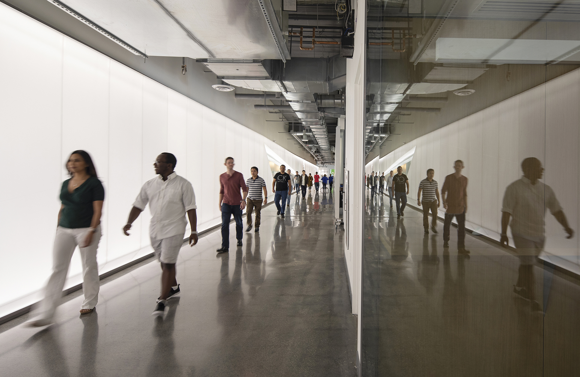 魔力跃动·创新科技公司总部室内设计丨GLAVOVIC STUDIO-14