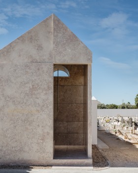 《记忆的持久性之墓》丨葡萄牙丨PHYD Arquitectura