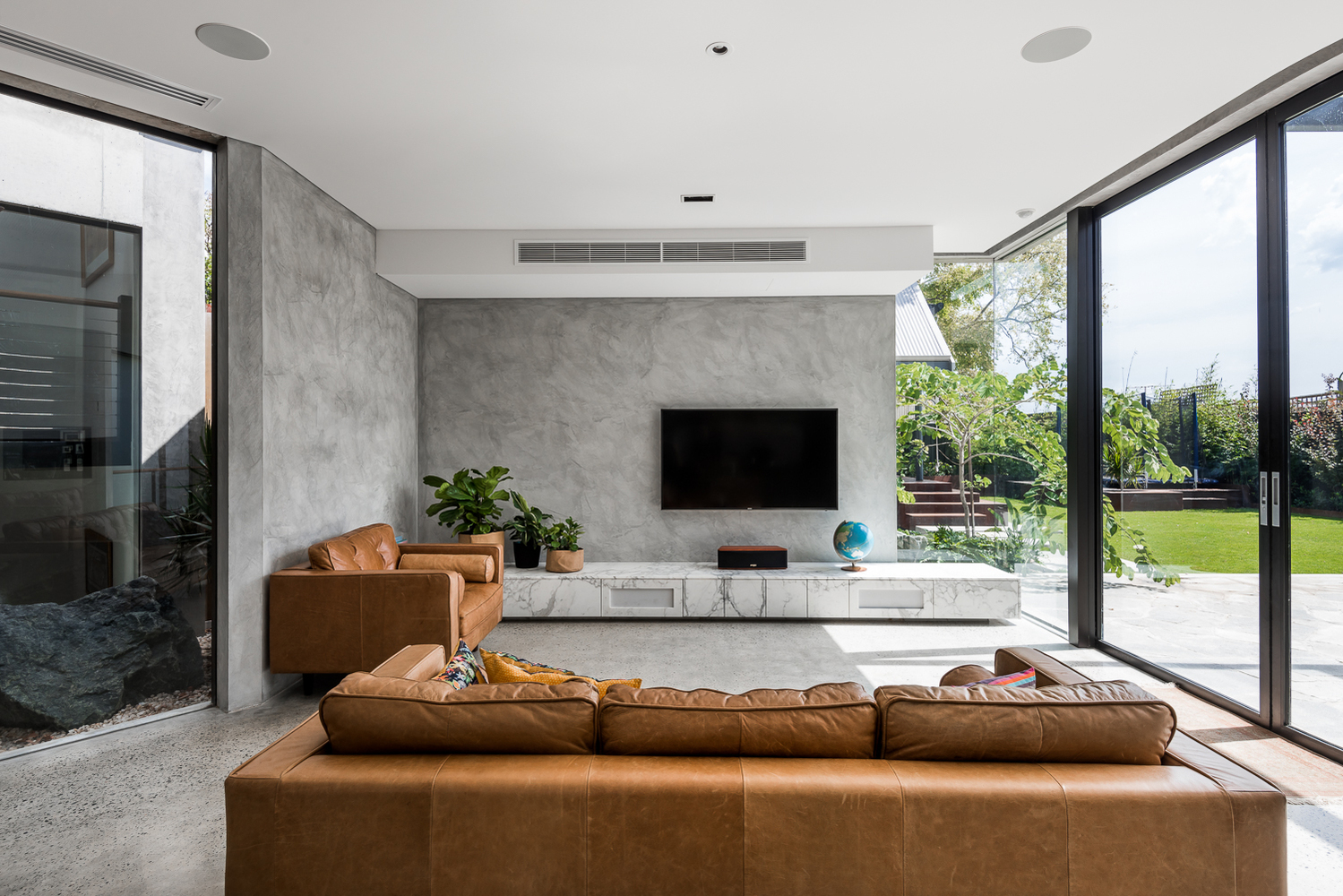 澳大利亚 Fremantle 老宅翻新，现代工业风融入温暖曲线-46