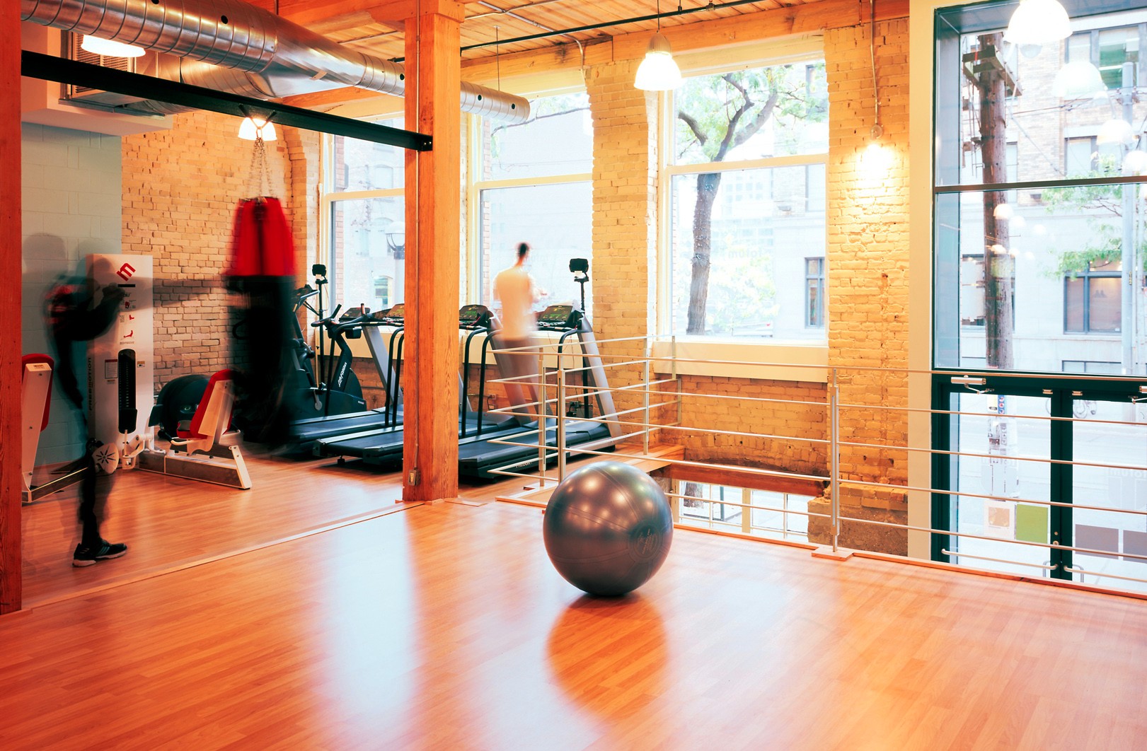 Totum Lifescience健身训练与健康俱乐部改造丨3rd UNCLE,设计师Arriz Hassam-5