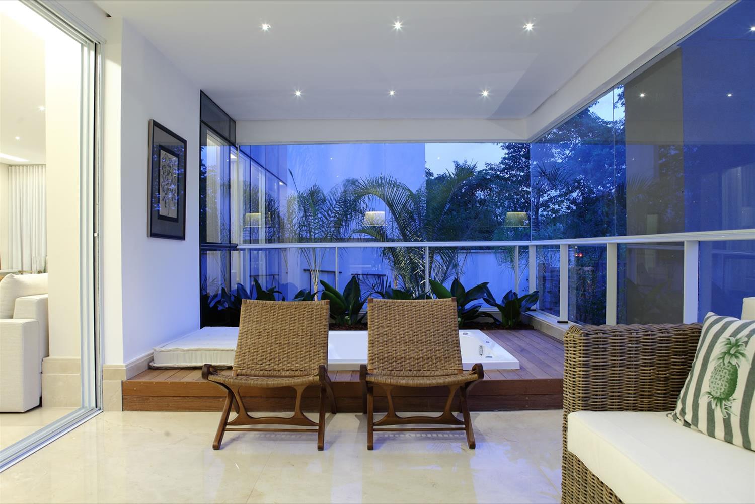 巴西奢华公寓设计，自然材质打造独特美学-3