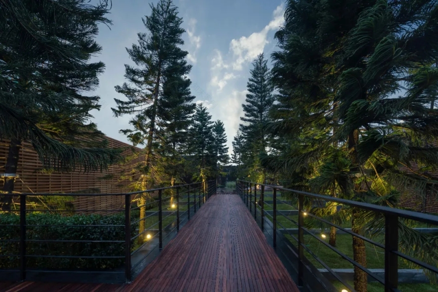 重庆龙湖·紫云赋示范区景观-8