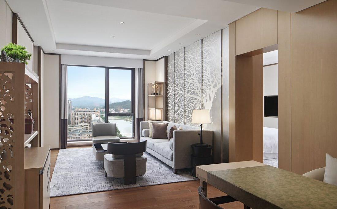 
银奖：太原滨河学府街亚朵酒店 -15