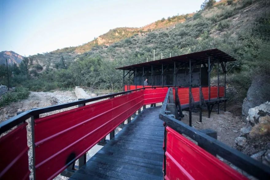 低成本逆袭,彩钢板打造乡村公共厕所-0