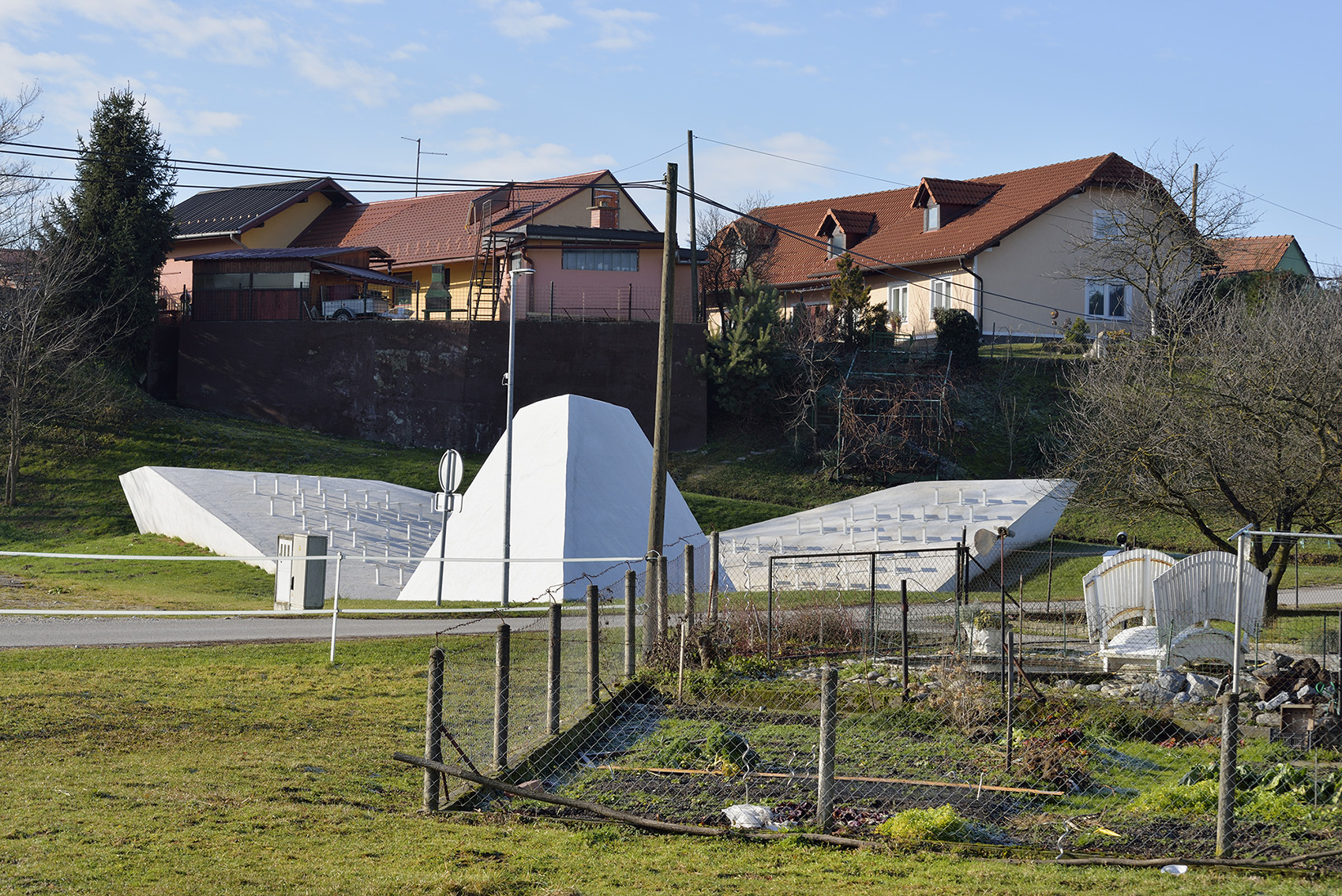 Skorba村民中心，斯洛文尼亚 / ENOTA-9