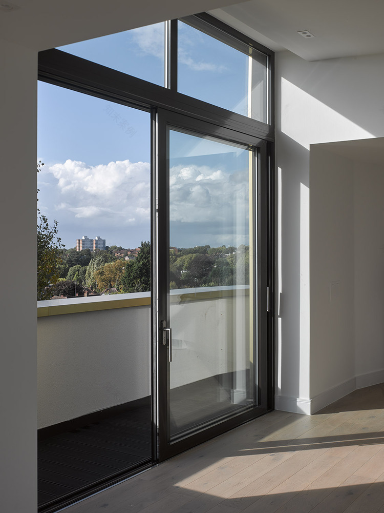 BishopsWood Court Daykin Marshall Studio-49