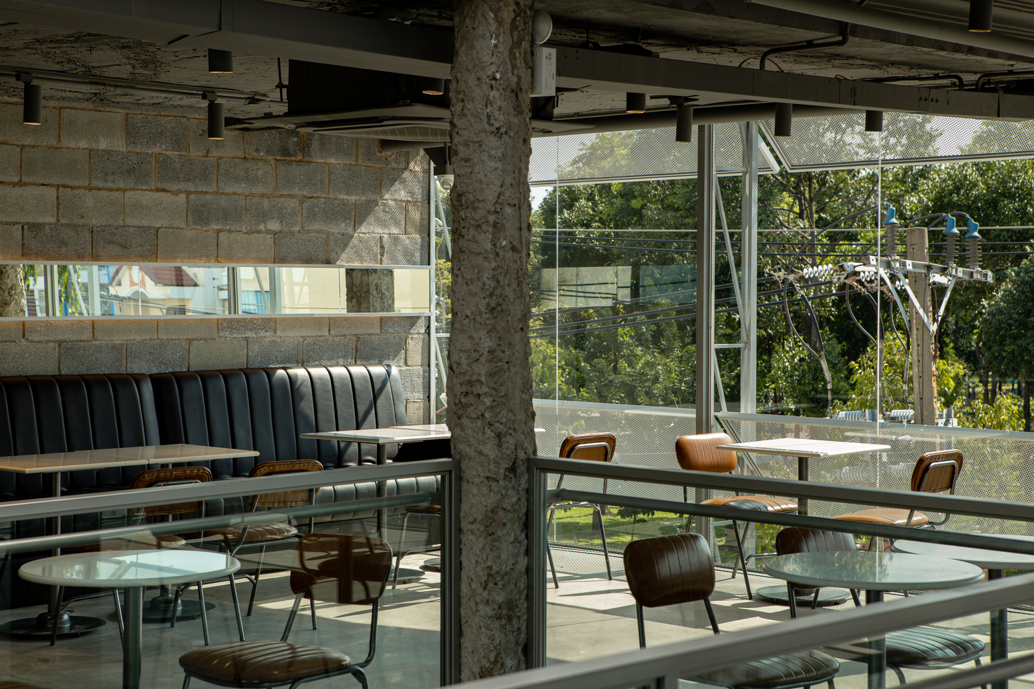 越南工业风餐厅丨Sawadeesign Studio-11