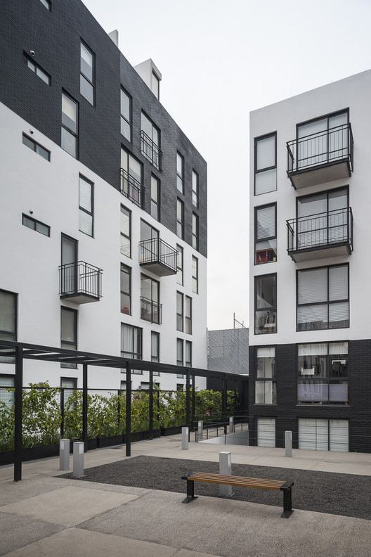 墨西哥城“La Cubana 巧克力工厂”改造住宅设计-31