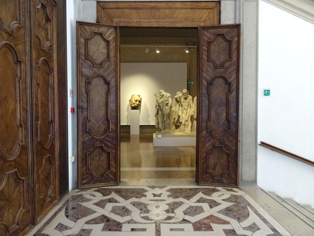 カ・ペーザロ | イタリア の建築【世界建築巡り】-62