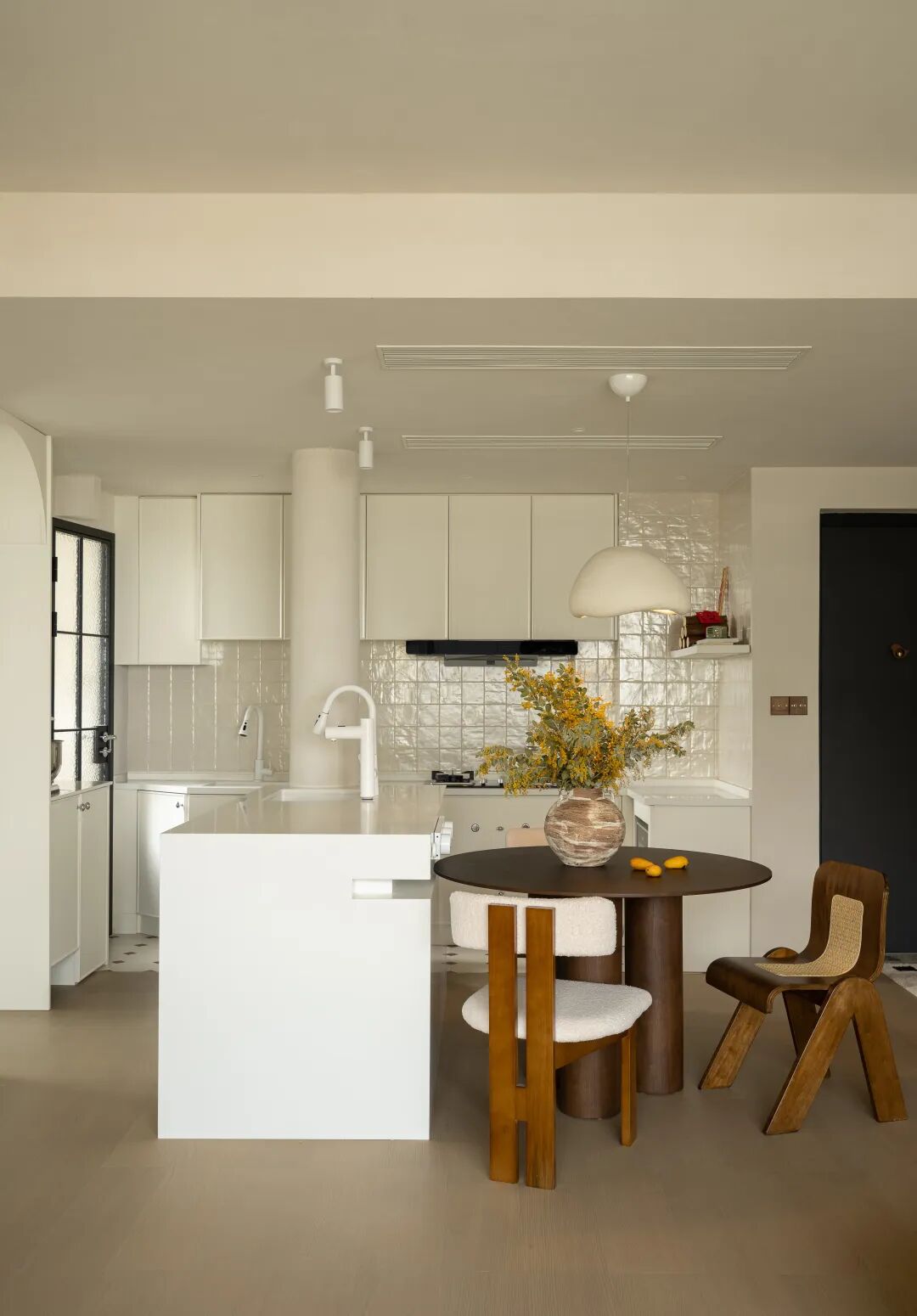 无向空间设计｜三室改一室的中古奶油风魔法-45