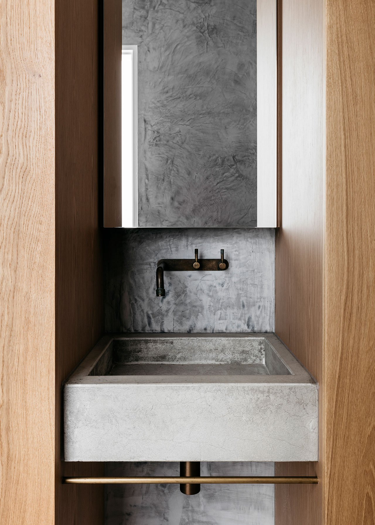 A Family House of Subtle Contrasts in Queens Park, Sydney-28