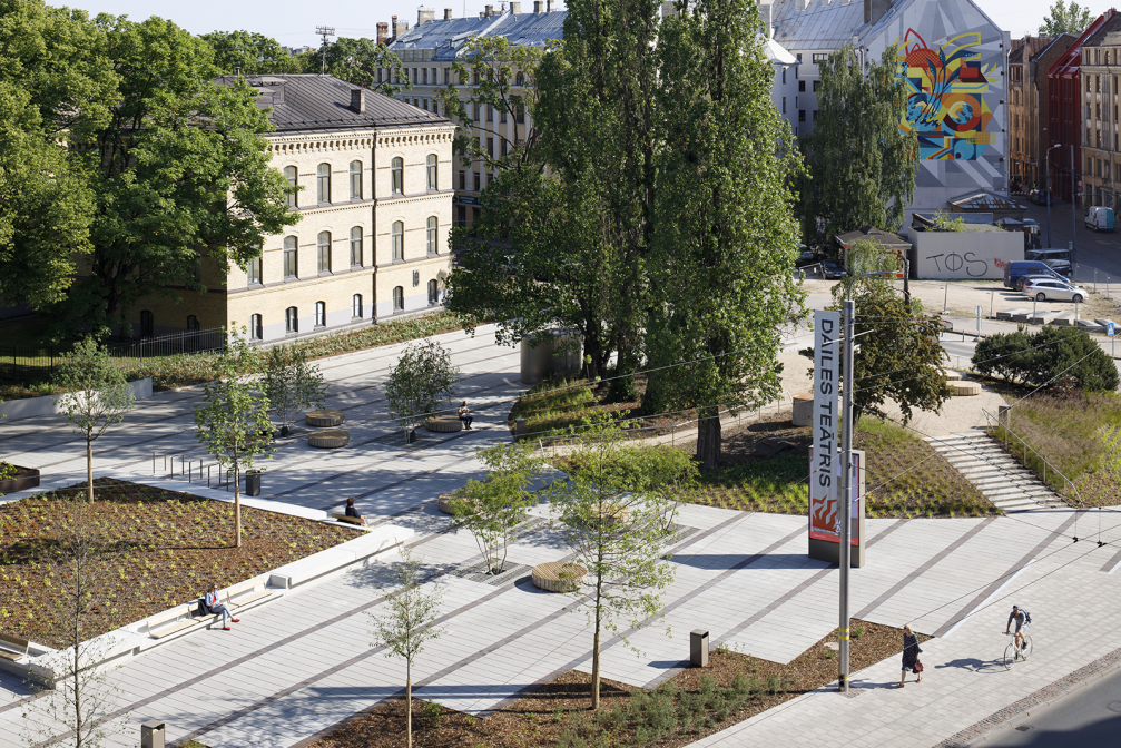 Latvijas Arhitektūras Lielo gada balvu 2023 saņem Dailes teātra priekšlaukums ← FOLD-4
