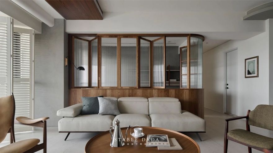 台北黑胡桃木小豪宅丨中国台北-3