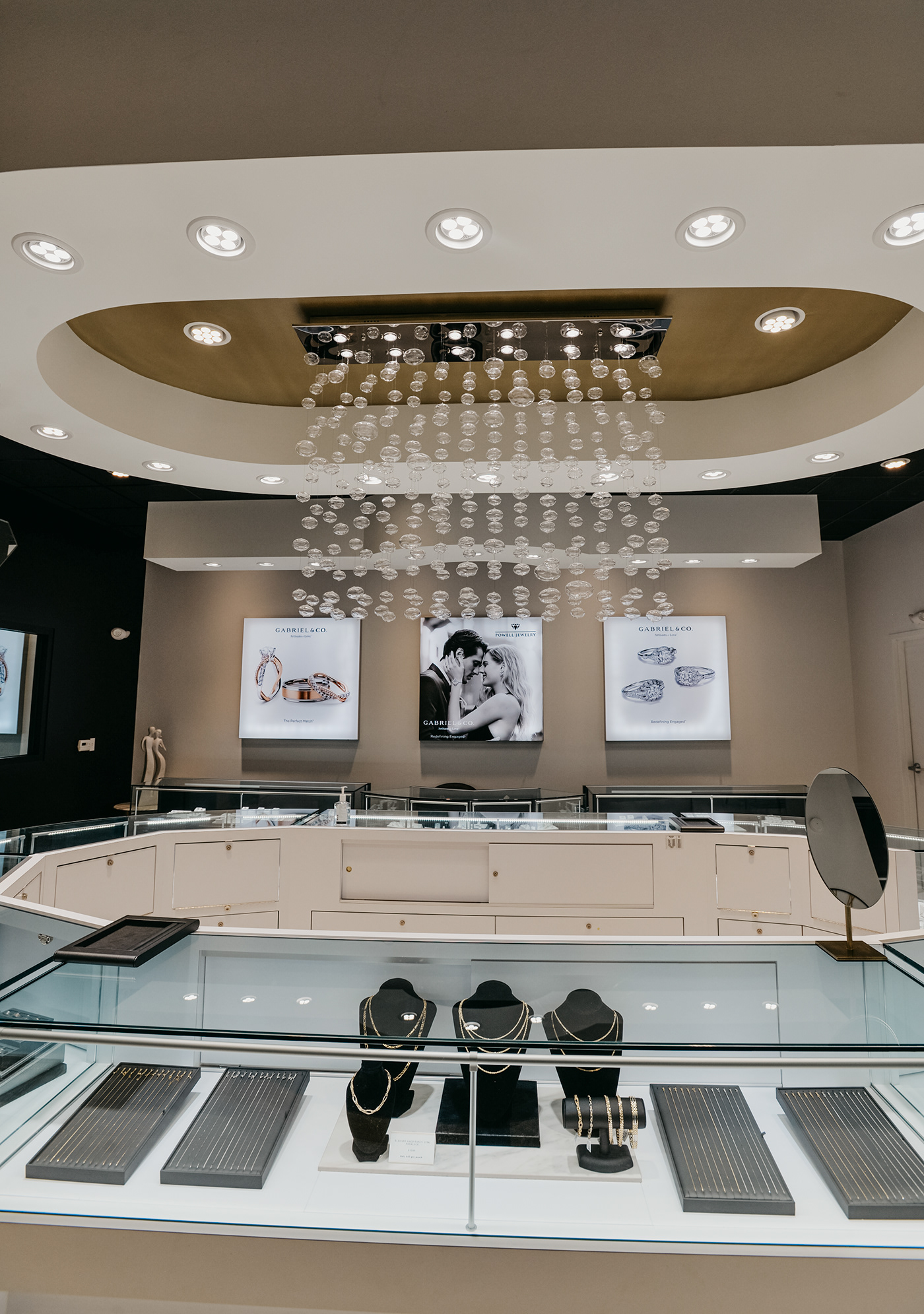 豪华珠宝店的现代设计翻新丨美国威奇托丨Leslie McGwire & Associates-9