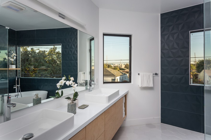 Admiral House in Los Angeles Featuring Contemporary Design and a Zen-like Aesthetic-22