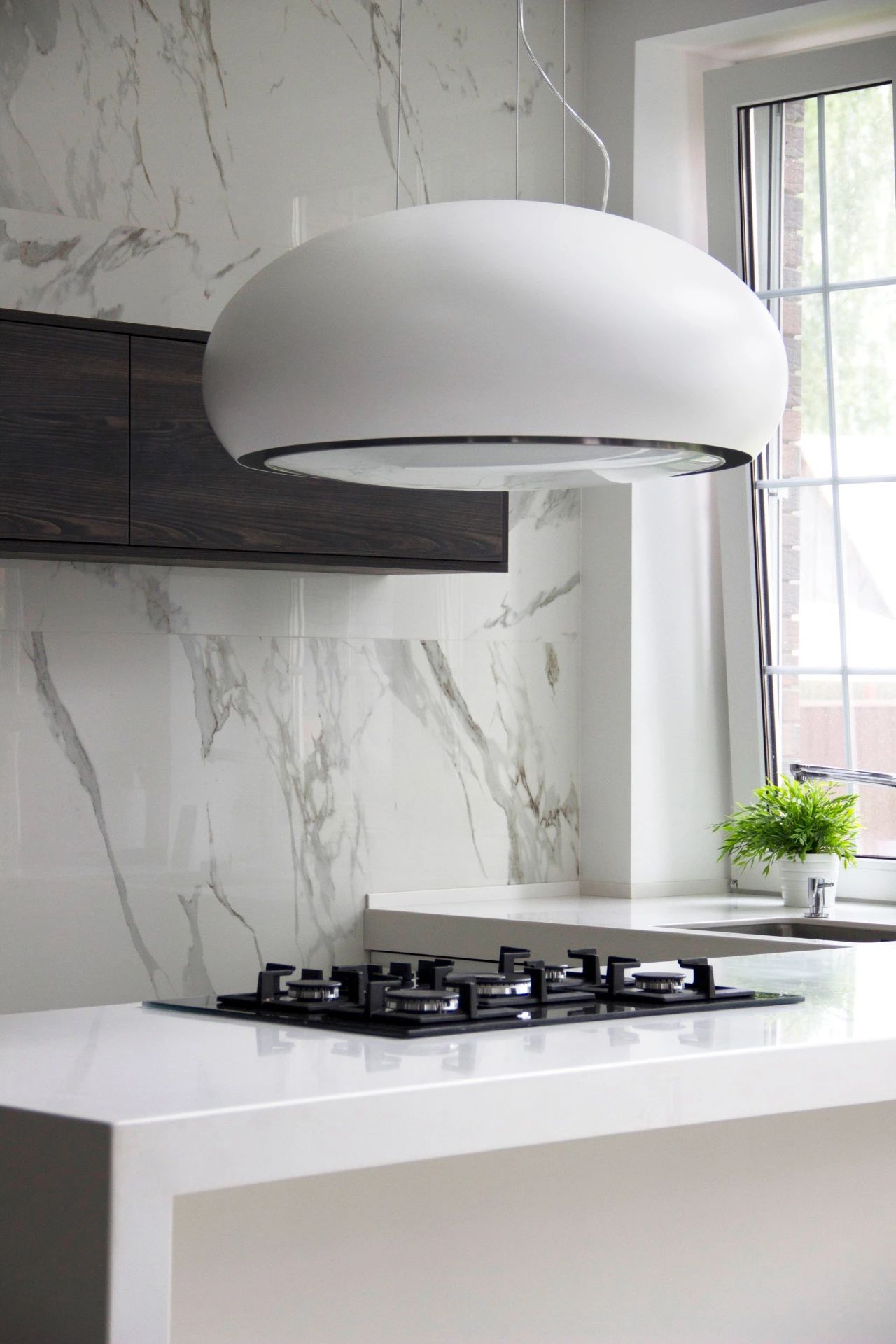 自然光线与木质元素的诗意平衡丨Artem Babayants 工作室-22