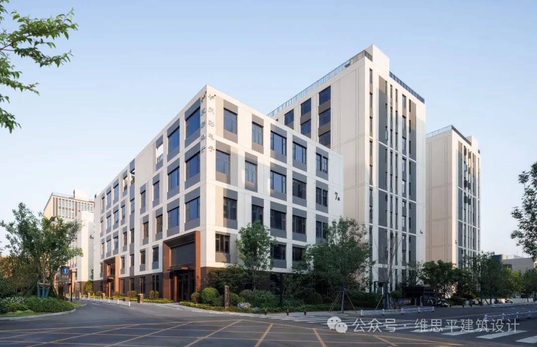 郑州城发·金岱智慧产业园丨中国郑州丨维思平建筑设计-25