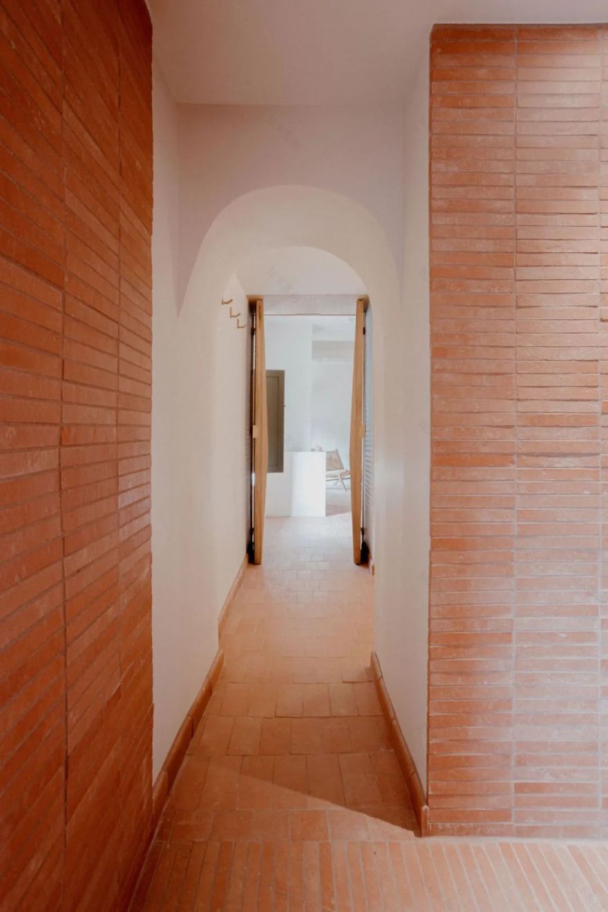 普罗旺斯葡萄园古老城堡重建丨建筑师Amelia Tavella-33