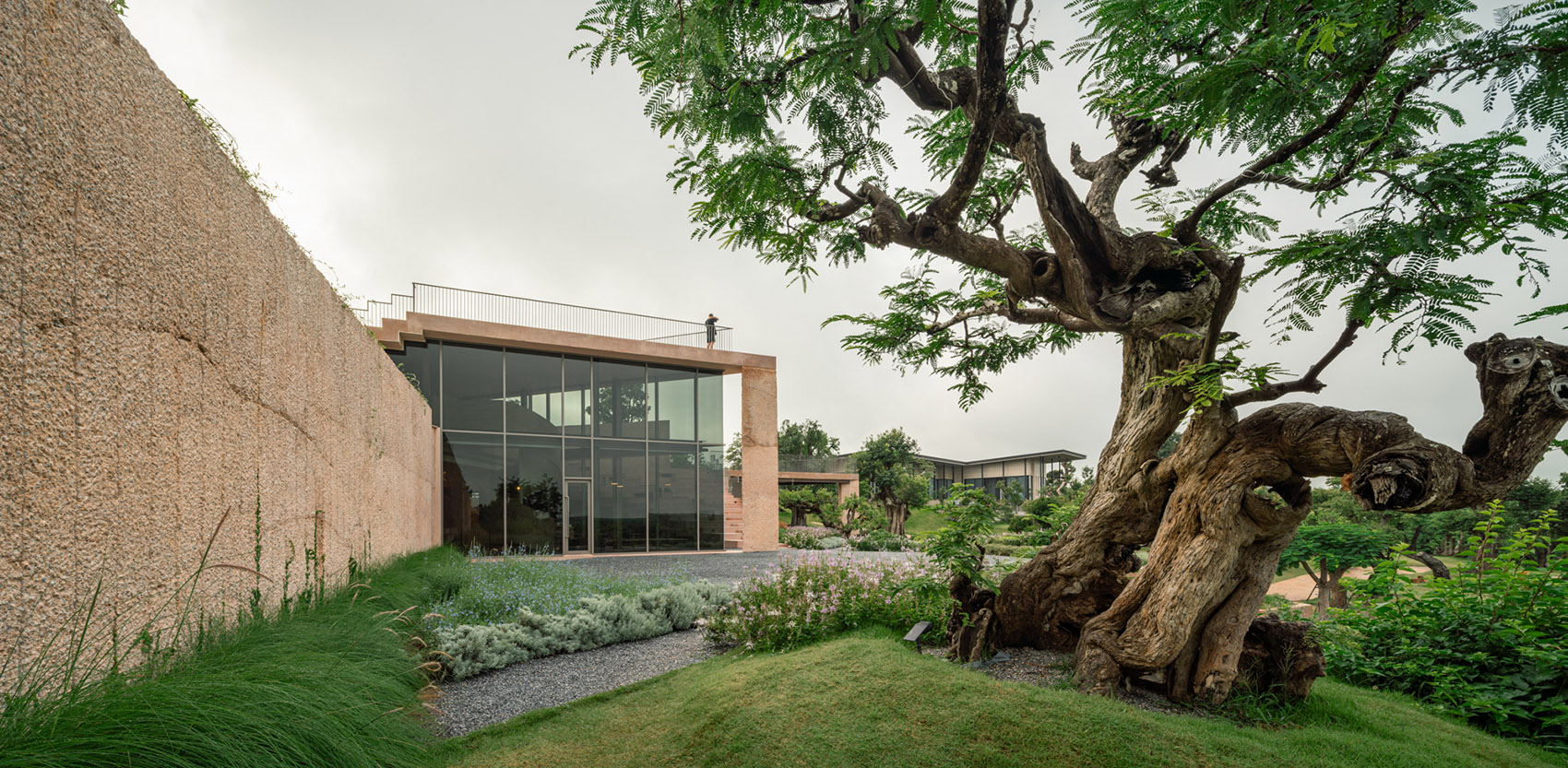 HARUDOT KHAO YAI咖啡厅丨泰国丨IDIN Architects-42