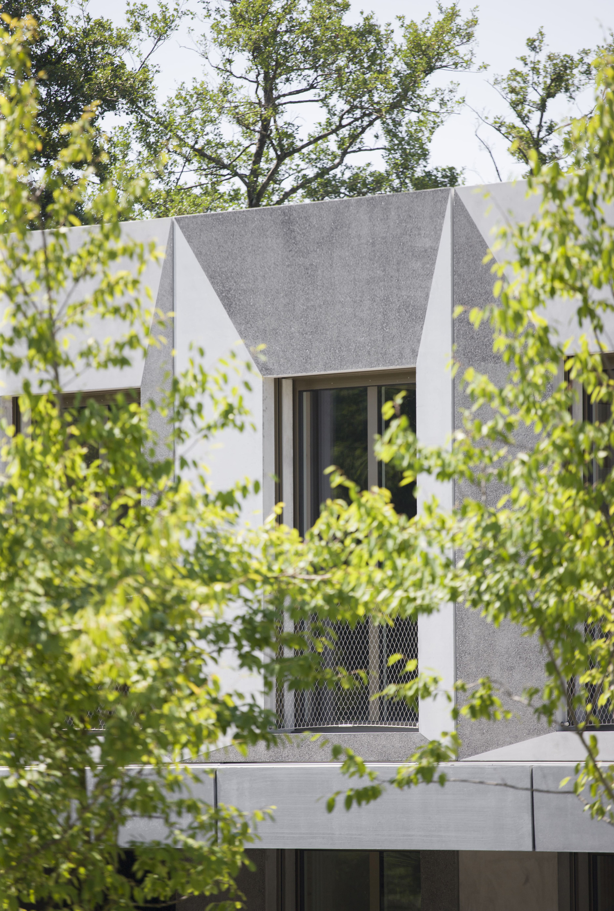 大学丨瑞士丨ahaa-12