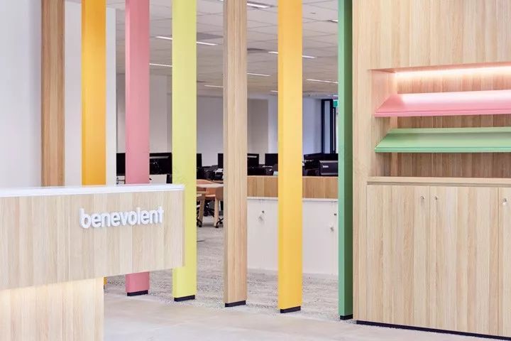 澳大利亚 TBS 慈善总部,彩虹色调打造活力空间-7