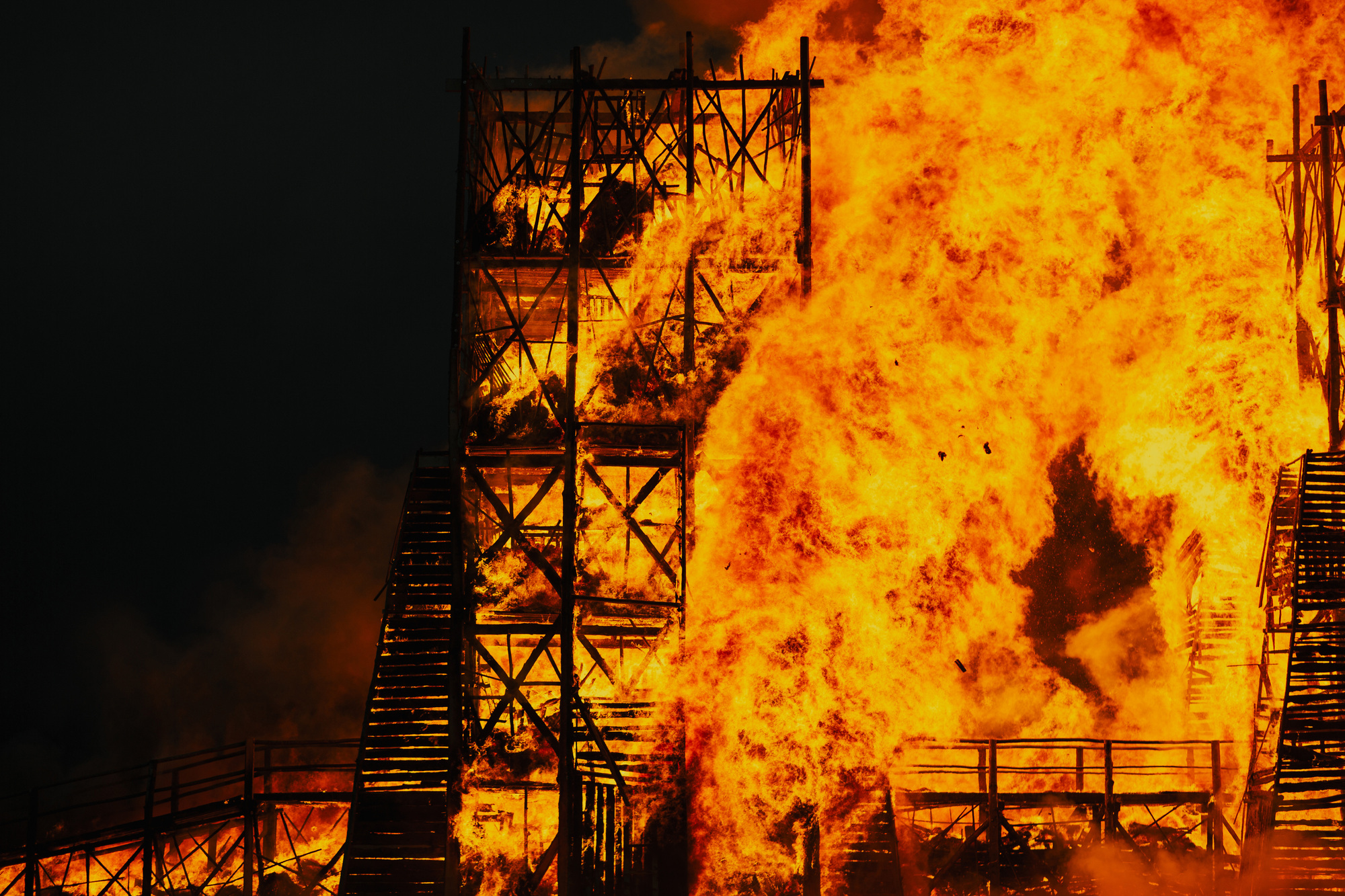 燃烧的桥梁 · 俄罗斯尼古拉列宁维茨艺术公园丨KATARSIS-52