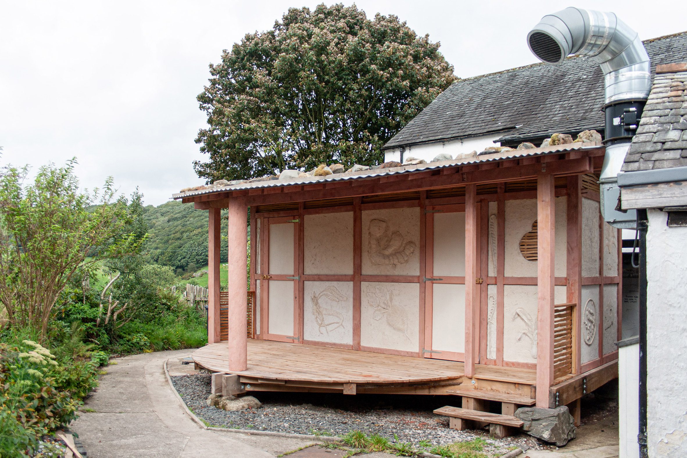 Hayatsu Architects references Japanese architecture for cold food store in Cumbria-7