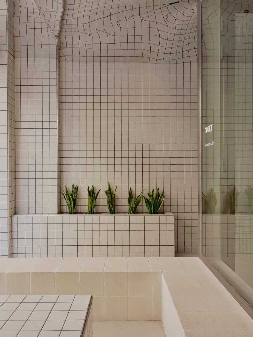 Sornells 21共享 workspace丨西班牙丨Paloma Bau,T.O.T(由Ausiàs Pérez领导)-1
