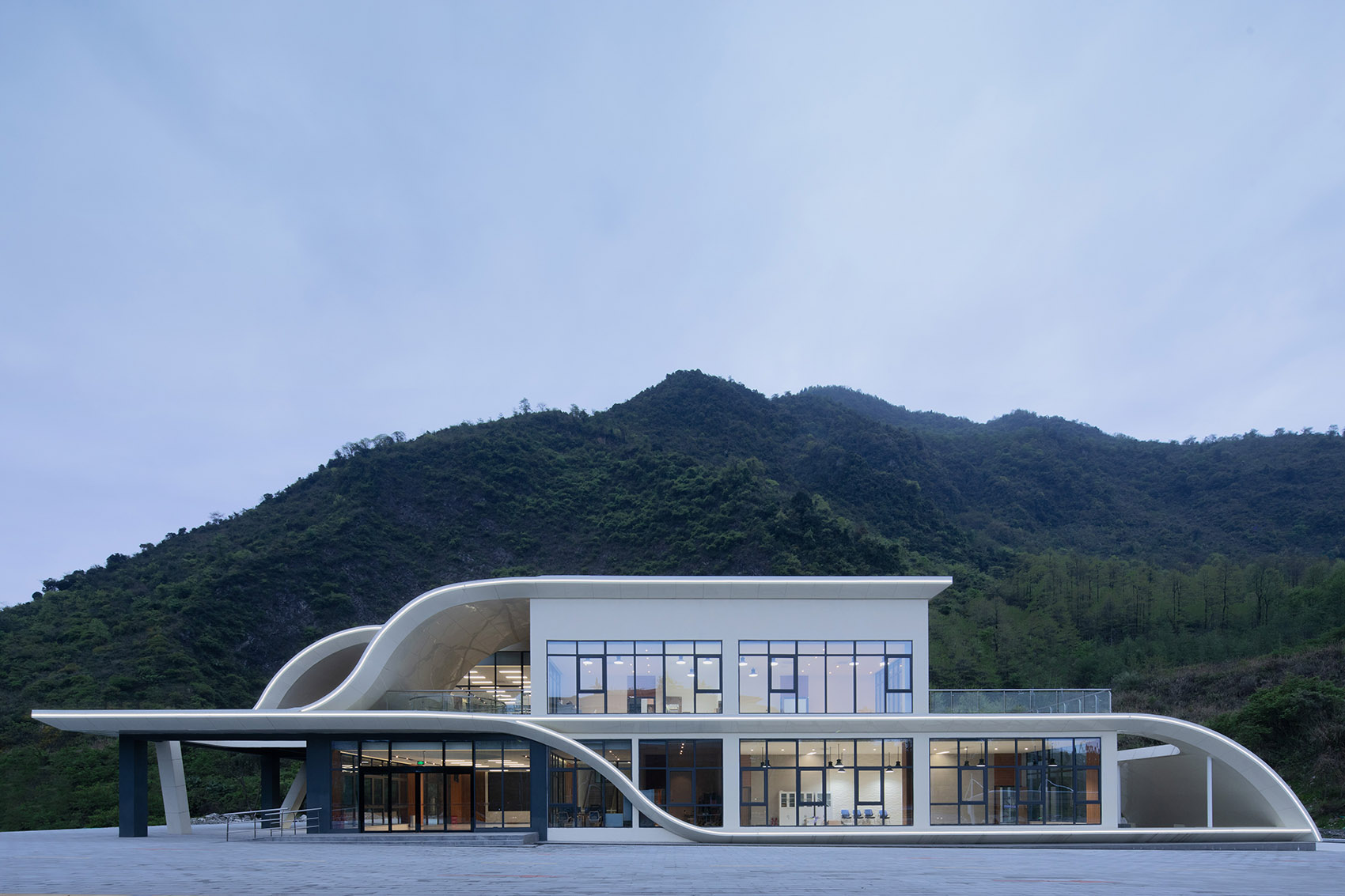 四川智慧高速新基建科研基地项目丨中国四川丨山间建筑-20