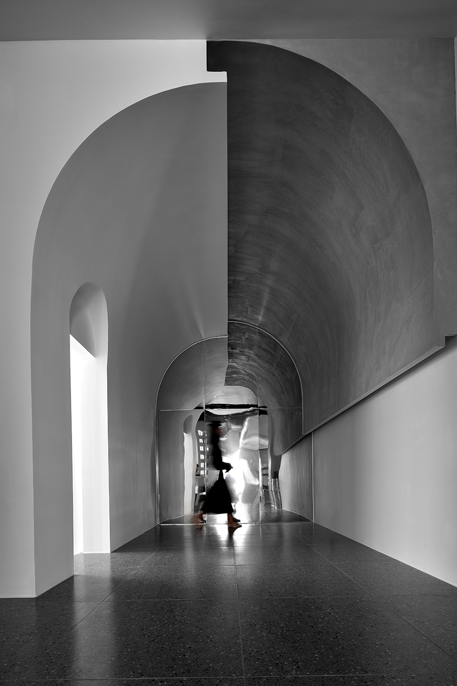 电影胶片般的动态感服饰店设计丨中国苏州丨苏州市不止设计顾问有限公司-29