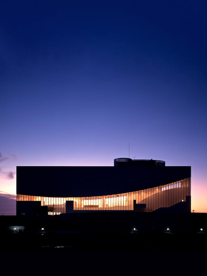 ひなや本社社屋　織陣Ⅰ丨日本京都丨高松伸建筑设计事务所-4