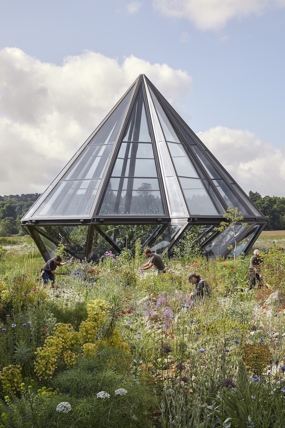 Heatherwick Studio的英国乡村动态玻璃屋及丝路花园-46