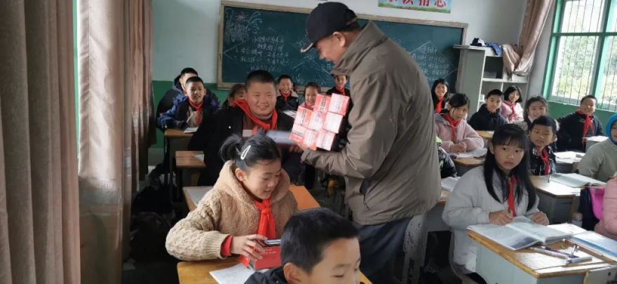 温暖计划,有你有我——IN SPACE·空格设计公司的公益活动-22