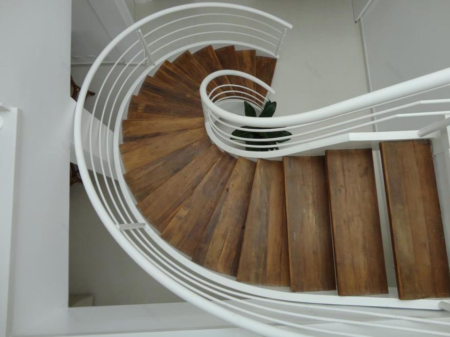 巴西 Caraguatatuba 海滨别墅,现代简约风格与自然完美融合-4