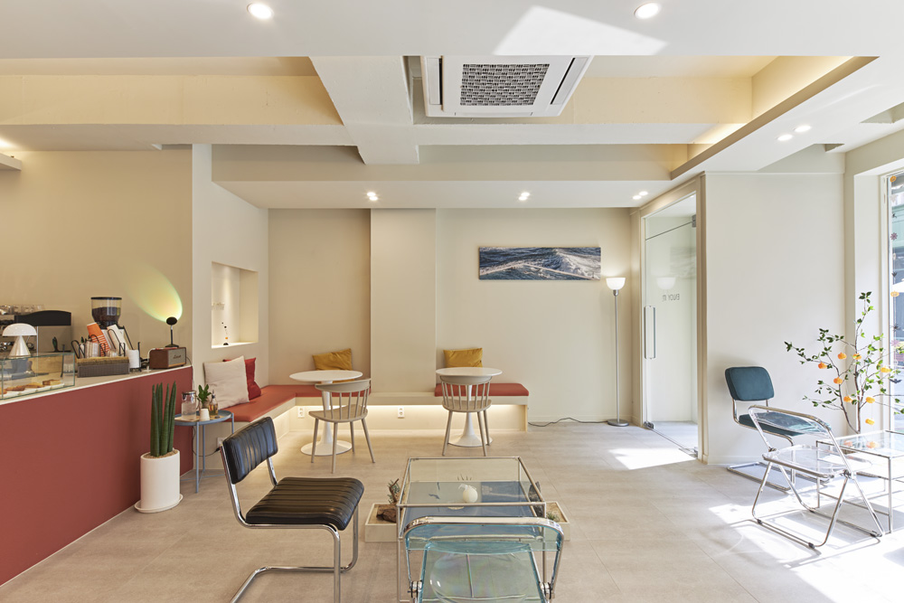 色彩斑斓的咖啡厅设计-4