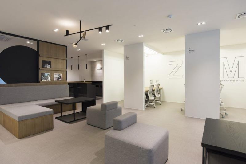 简约白诠释 51 平 IT 咨询公司办公室设计-18