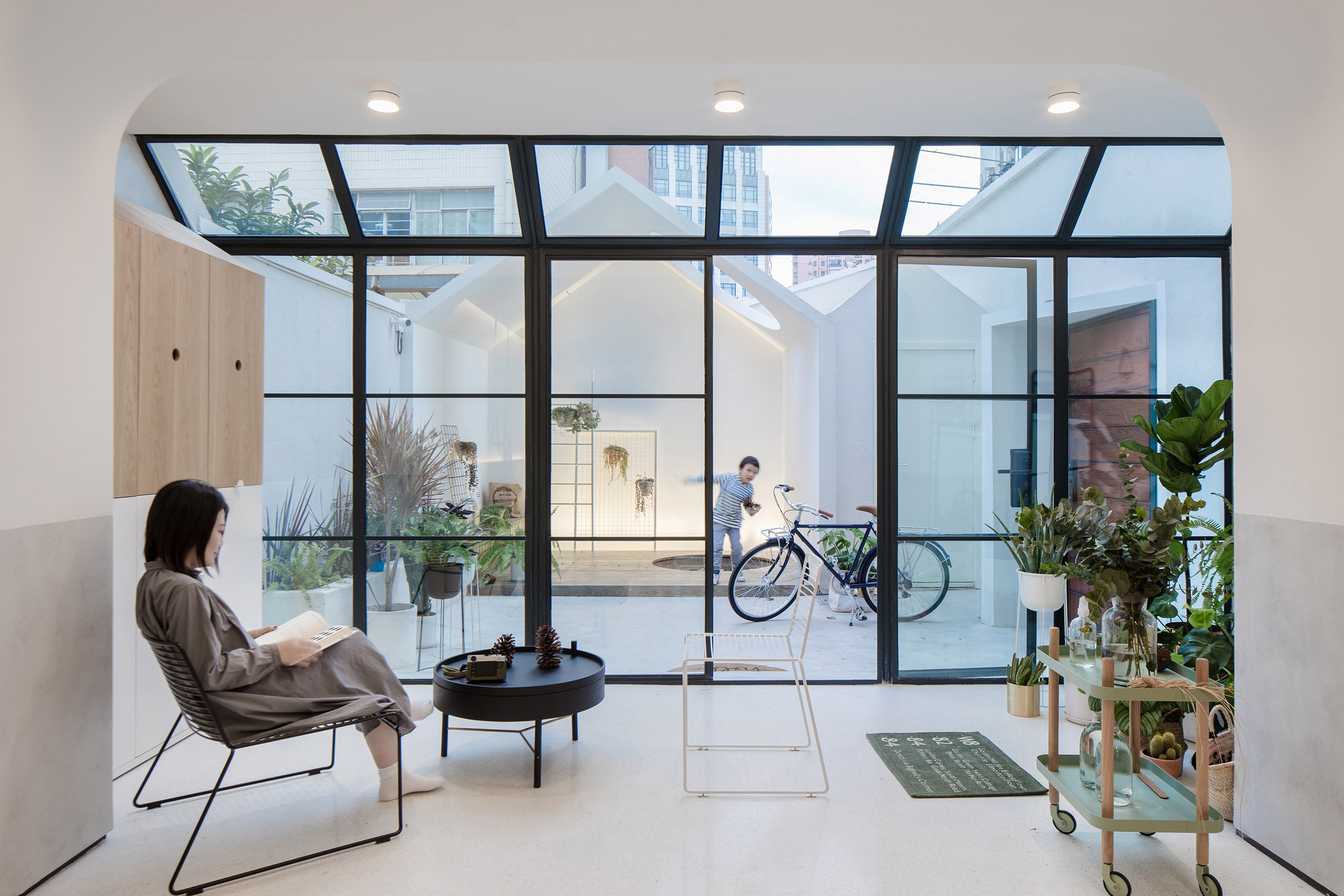 Modular furniture allows Shanghai home to evolve with its family-8