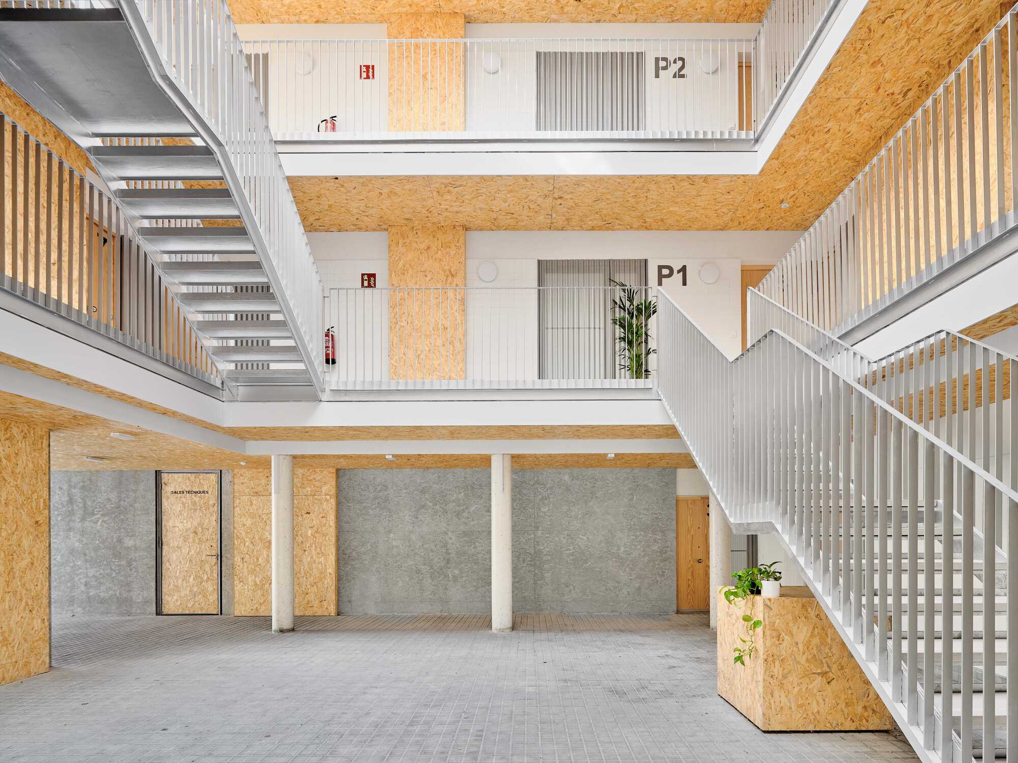 24 AFFORDABLE HOUSING UNITS IN IGUALADA / 4RQ ARQUITECTURA +M ARQUITECTES-34