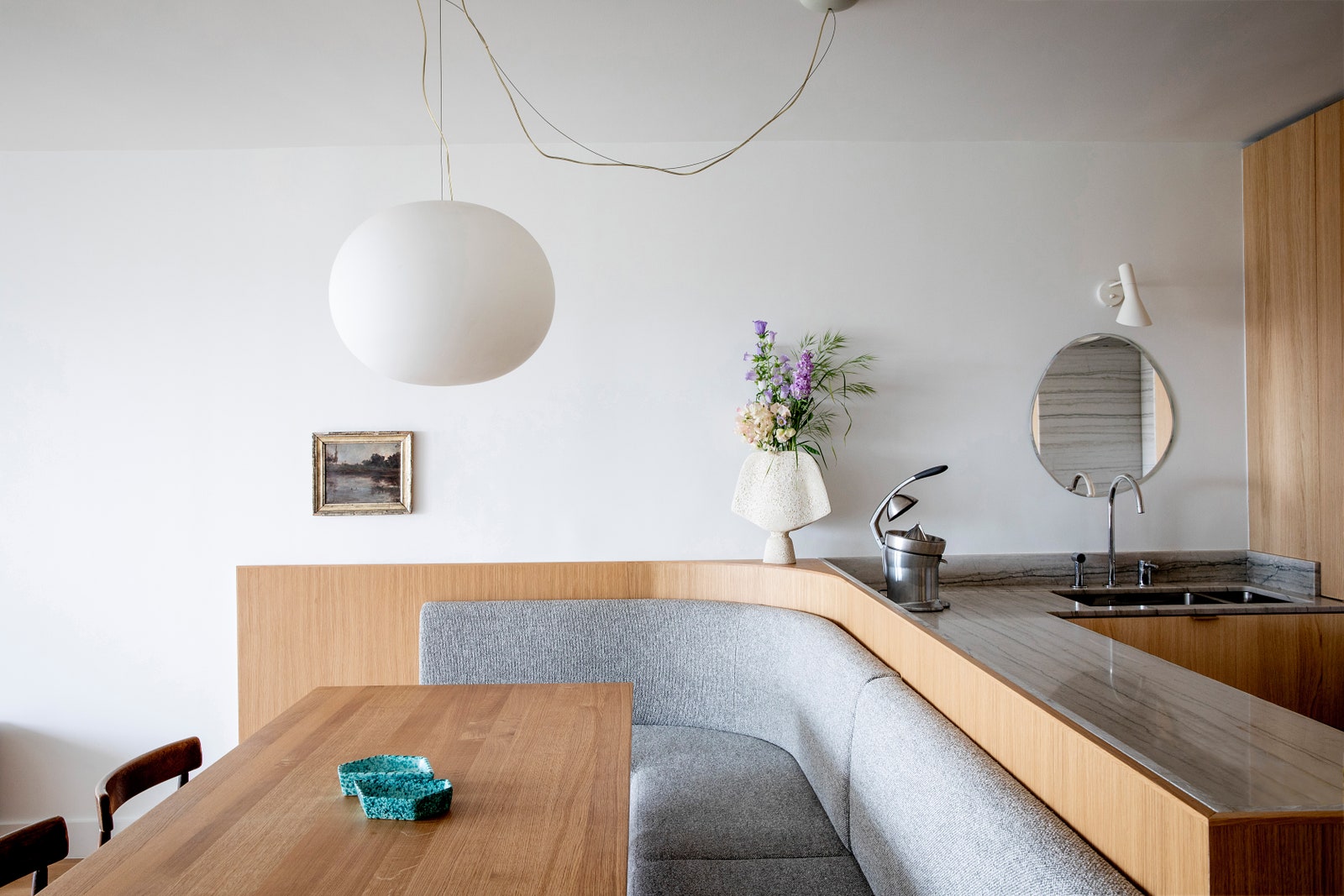 巧妙设计,小空间厨房的创新布局-11