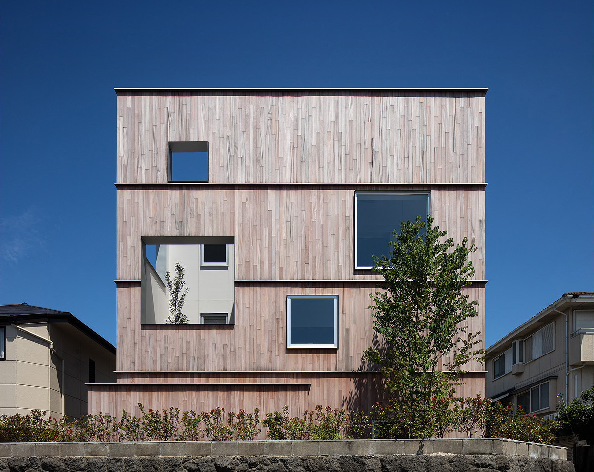 福冈连续层住宅 | 内外融合，方窗创造独特几何-2