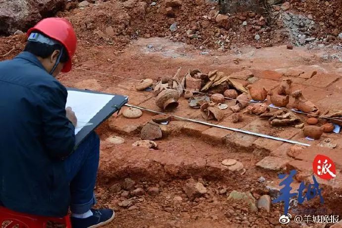 中山大学挖出古墓群,校园变考古现场-48