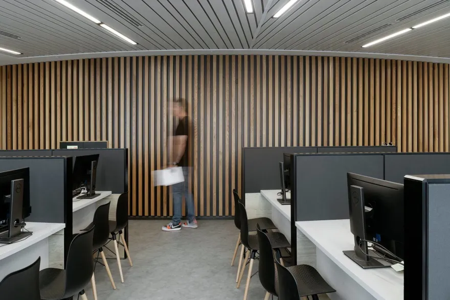 以色列科技风保险公司总部-13