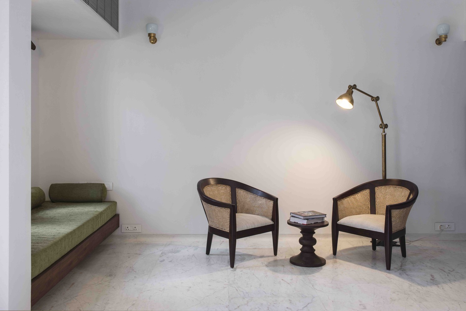 印度曼德维乡村 240 平米内向住宅，融入当地文化元素-68