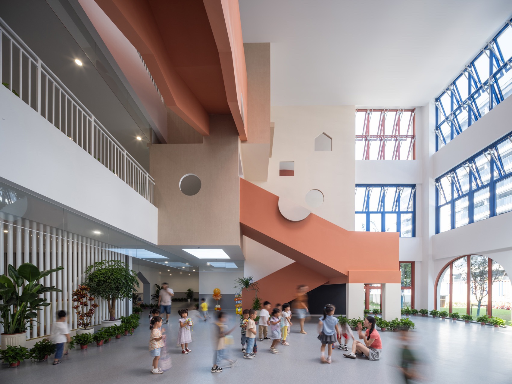 杭州良渚七贤幼儿园大溪谷园区 / CLOU-23