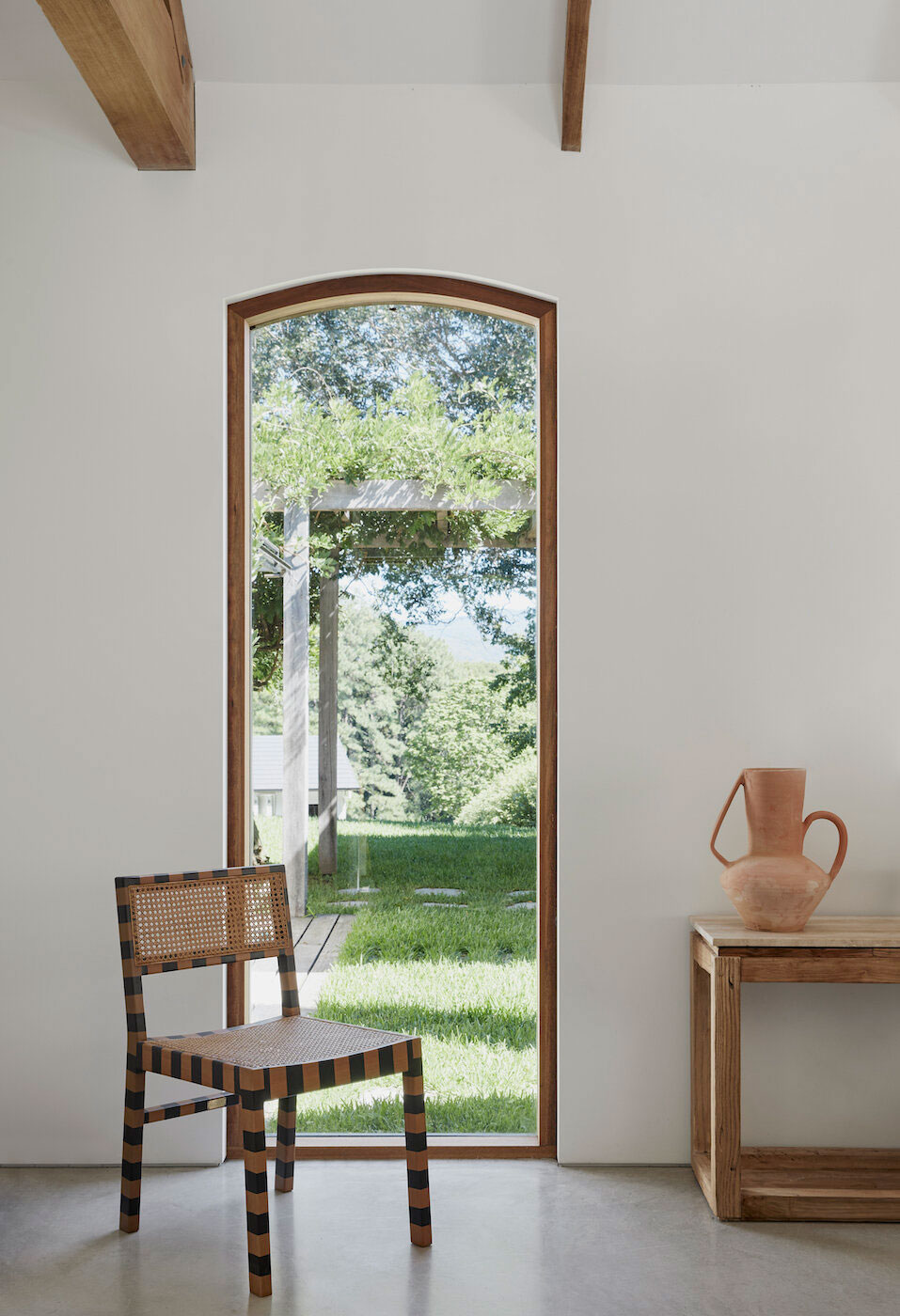 澳大利亚历史悠久的拜伦湾别墅现代内饰设计-18