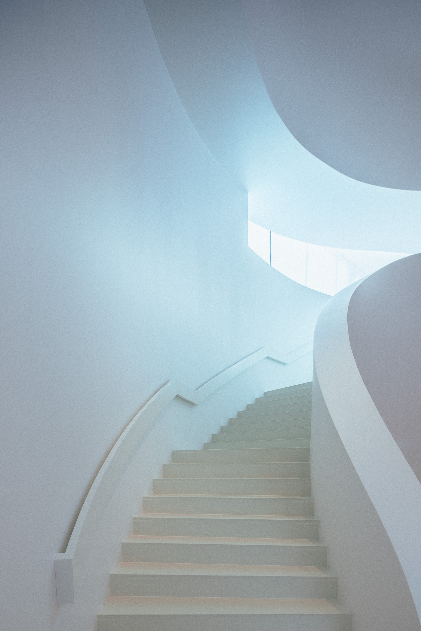 莱昂纳多玻璃立方体丨德国丨德国 3deluxe 设计工作室-3