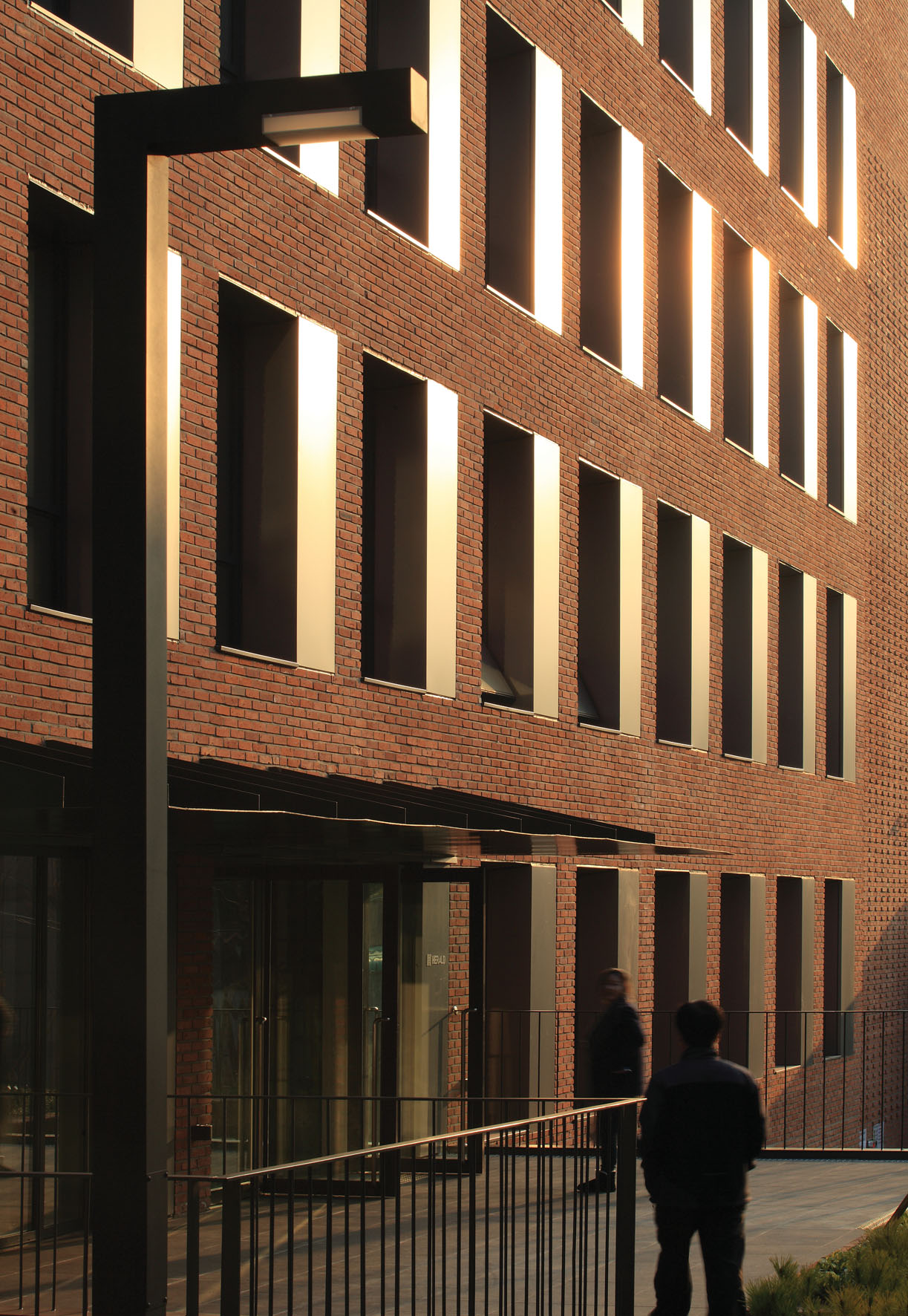 韩联社总部大楼 | 和谐融入环境，创新空间设计-15