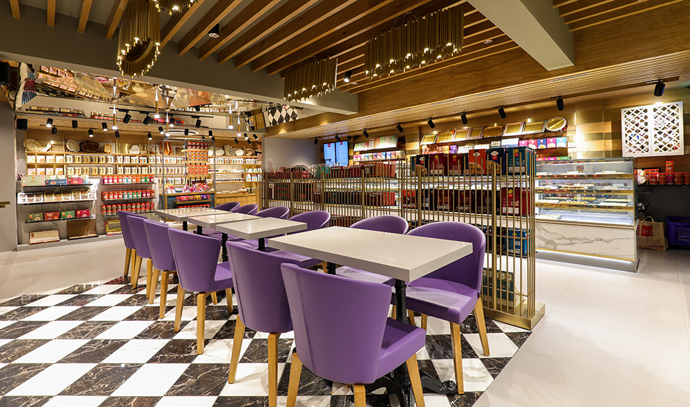 印度宫殿风格甜品店,传统奢华与现代简约的完美结合-0