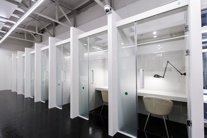 50 平现代简约咖啡厅，展现精致设计魅力-9